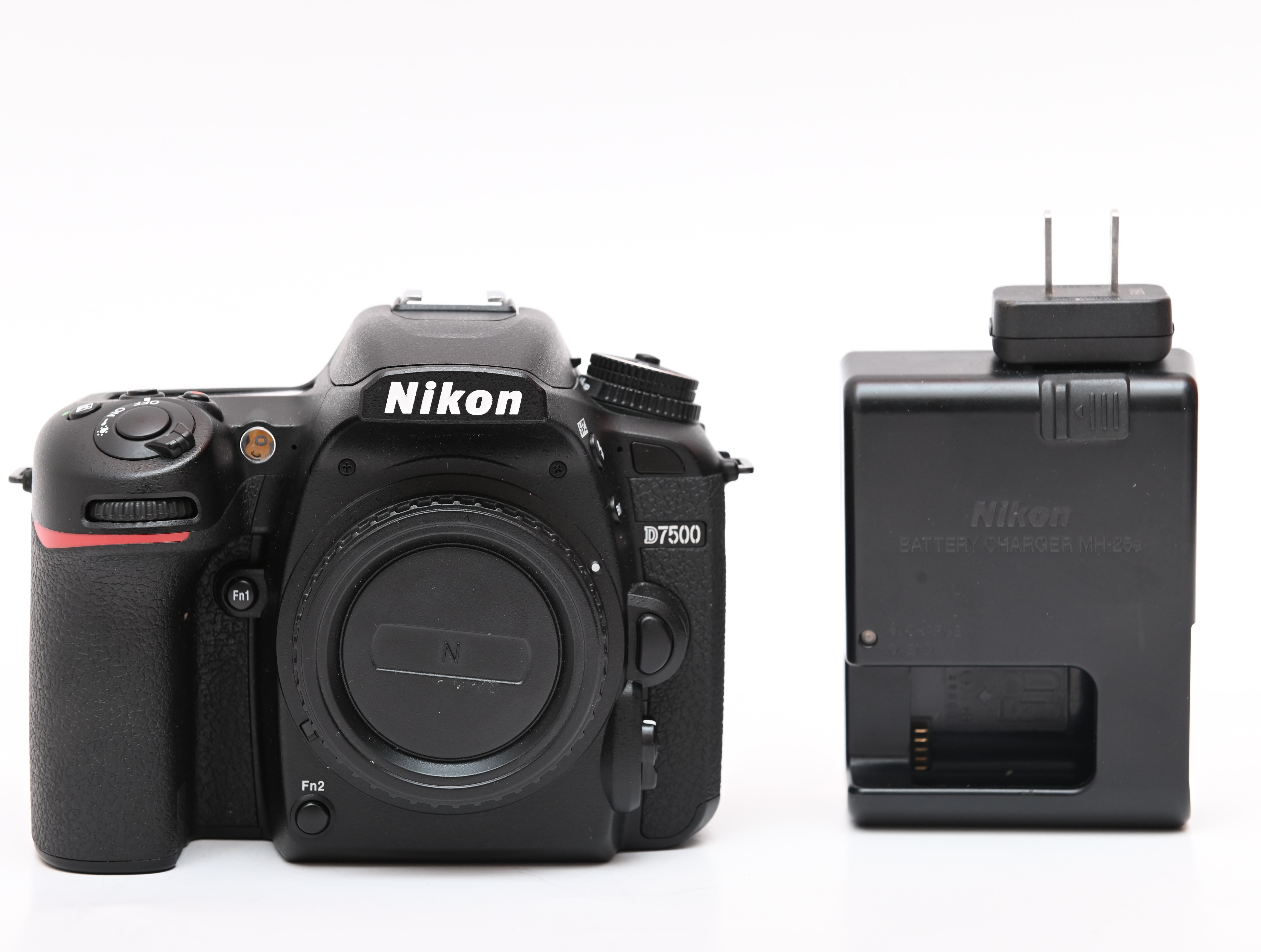 Nikon D7500 - Cámara digital DX-Format 4K Ultra HD DSLR de 20.9MP (solo cuerpo) - Imagen 2