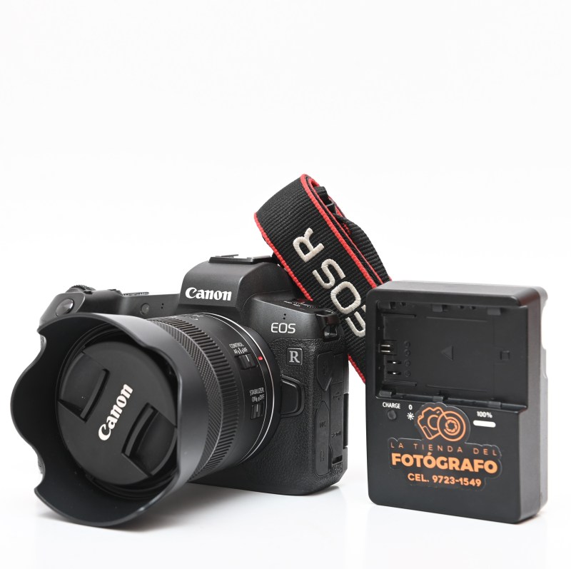 Cámara Canon EOS R con lente 24-50mm