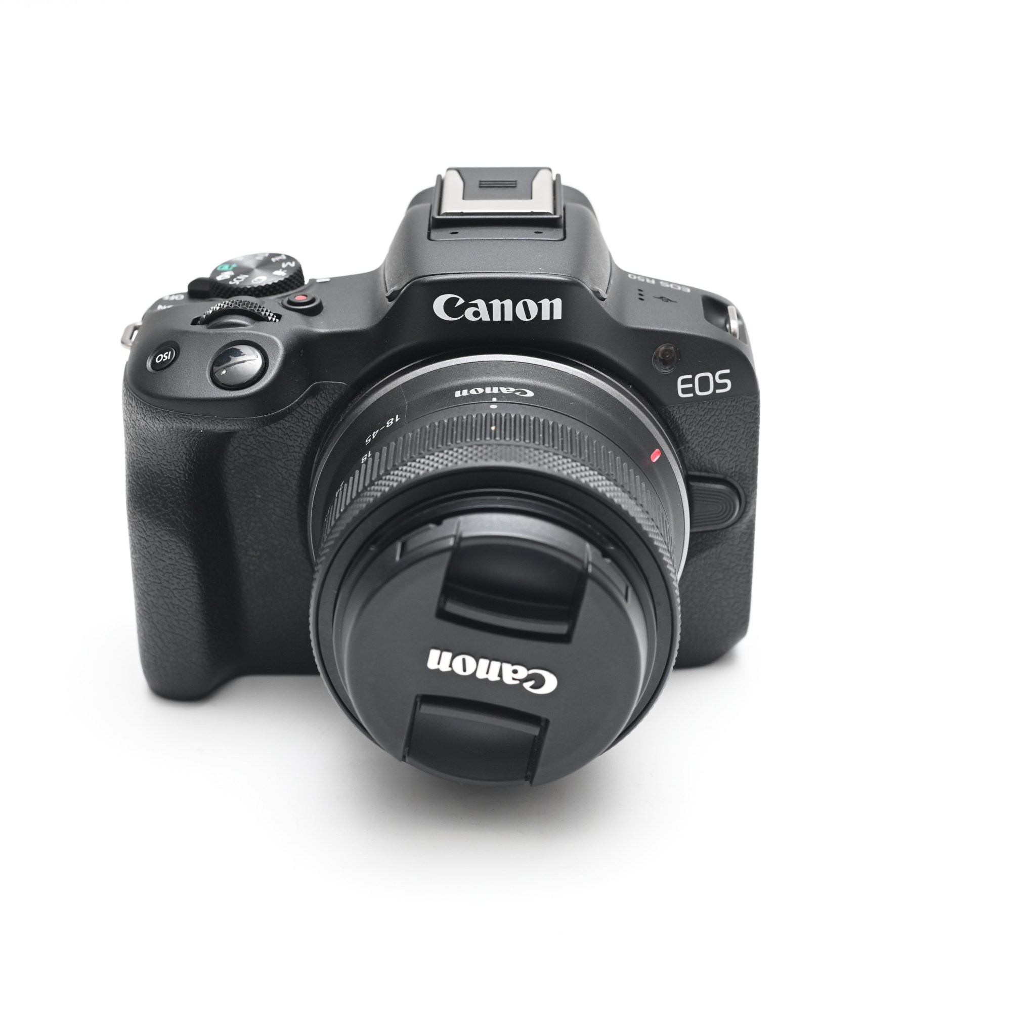 Cámara mirrorless Canon EOS R50 con objetivo de 18-45 mm