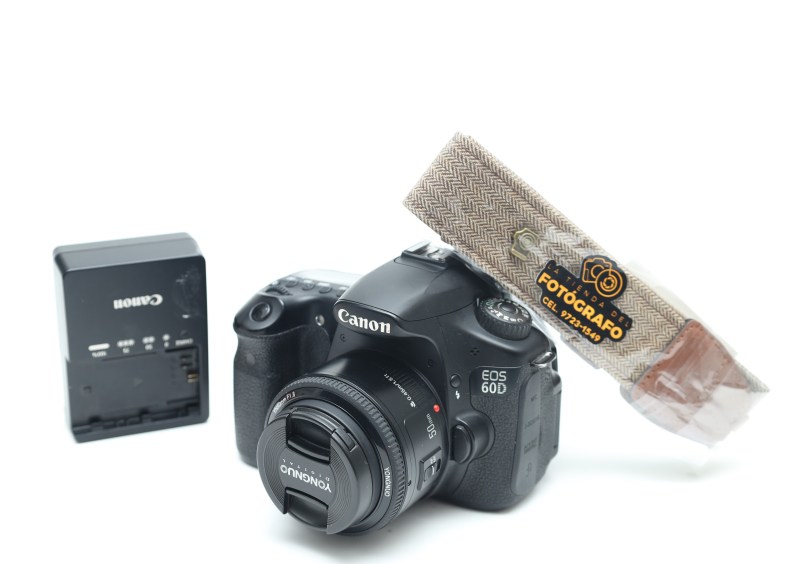 Cámara DSLR Canon EOS 60D con lente yongnuo 50mm f1.8