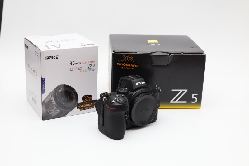 Cámara sin espejo Nikon Z5 + lente Meike 35mm f2