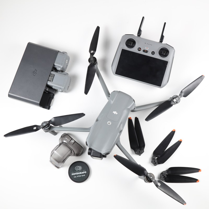 Dron DJI Air 3