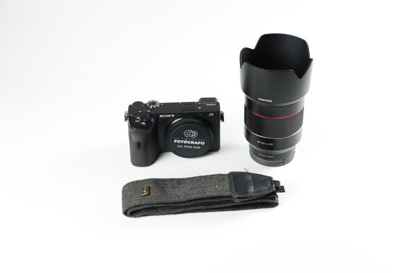 Combo de Camara Sony A6600 + Lente Rokinon 50 mm 1.4